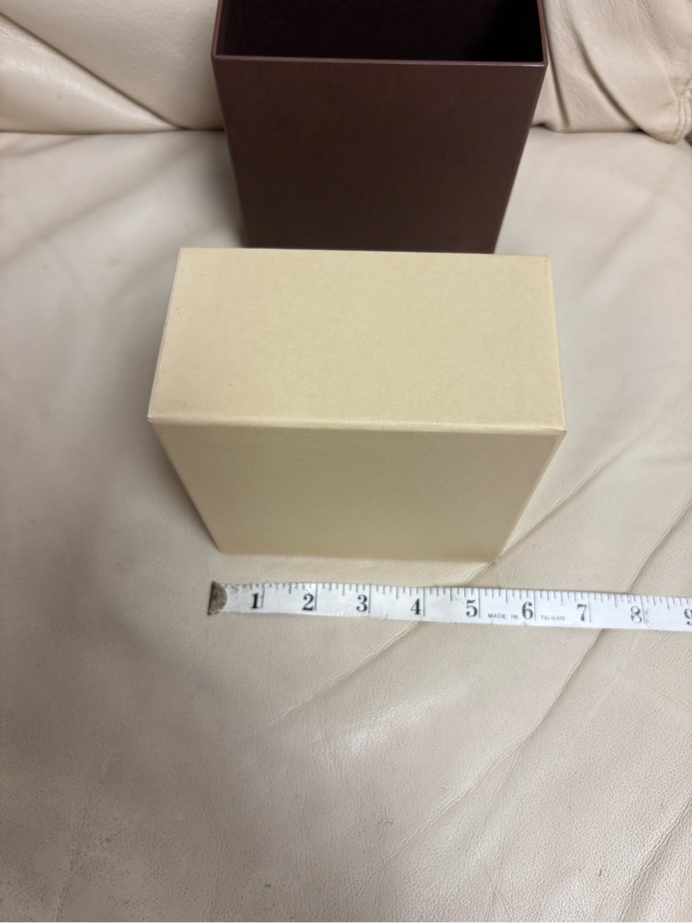 EMPTY LOUIS VUITTON Brown Pull Out Gift Box Beige - Picture 12 of 12